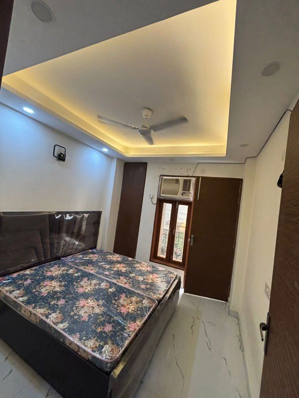 1 BHK + Extra Room Builder Floor For Rent in Freedom Fighters Enclave