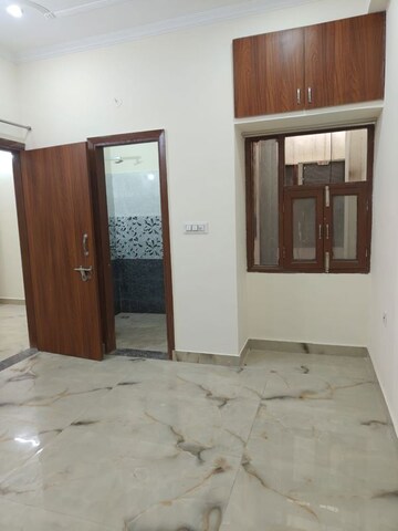 Room in 1 BHK Builder Floor at Freedom Fighters Enclave – for Rent