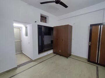Room in 2 BHK Builder Floor at Palam Vihar Residents Association, Palam Vihar – for Rent