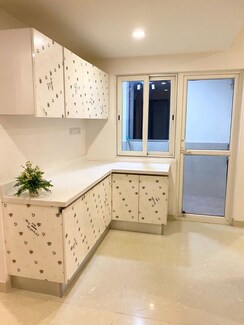 3 BHK + Extra Room Apartment For Sale in Golf Edge