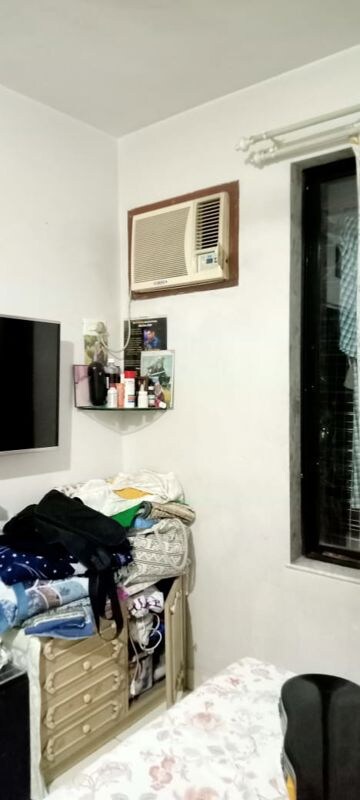 Parking in 2.5 BHK Apartment at Gitanjali Tatva, Borivali East – for Rent