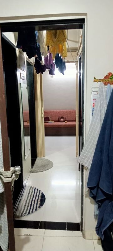 Bathroom in 2.5 BHK Apartment at Gitanjali Tatva, Borivali East – for Rent