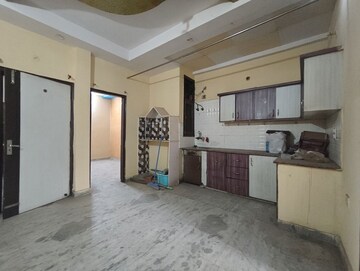 Parking in 2 BHK Builder Floor at Icon Regency, Vaishali Sector 4 – for Sale