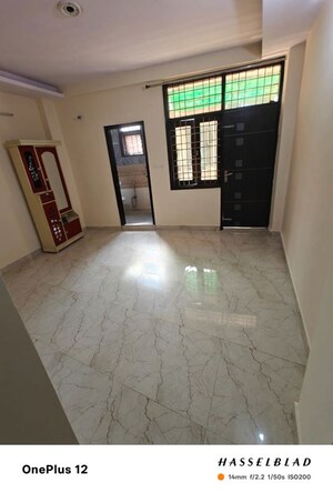 Bathroom in 2 BHK Builder Floor at Mayur Vihar 1 – for Rent
