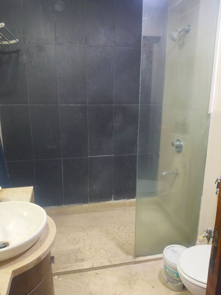 Bathroom, brook-haven 2 Bedroom 810 Sq.Ft. Apartment In Jogeshwari East Mumbai 10116122