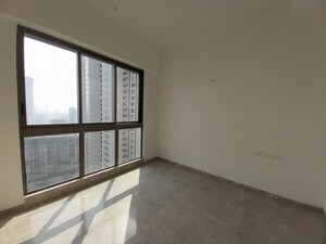 Room in 3 BHK Apartment at Prestige Jasdan Classic, Mahalaxmi – for Rent