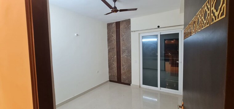 Room, amrapali-heartbeat-city 3 Bedroom 1350 Sq.Ft. Apartment In Sector 107 Noida 10116189