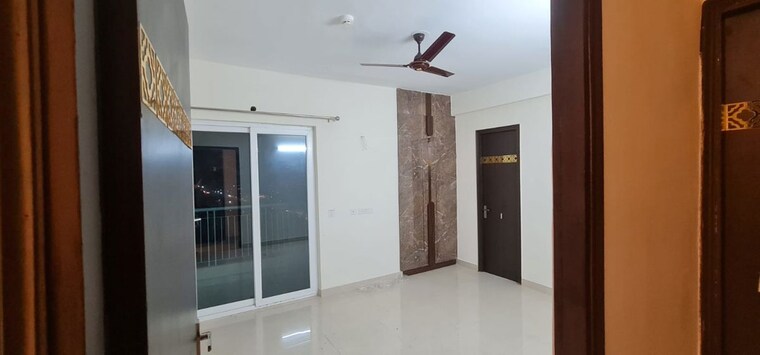 Room, amrapali-heartbeat-city 3 Bedroom 1350 Sq.Ft. Apartment In Sector 107 Noida 10116189