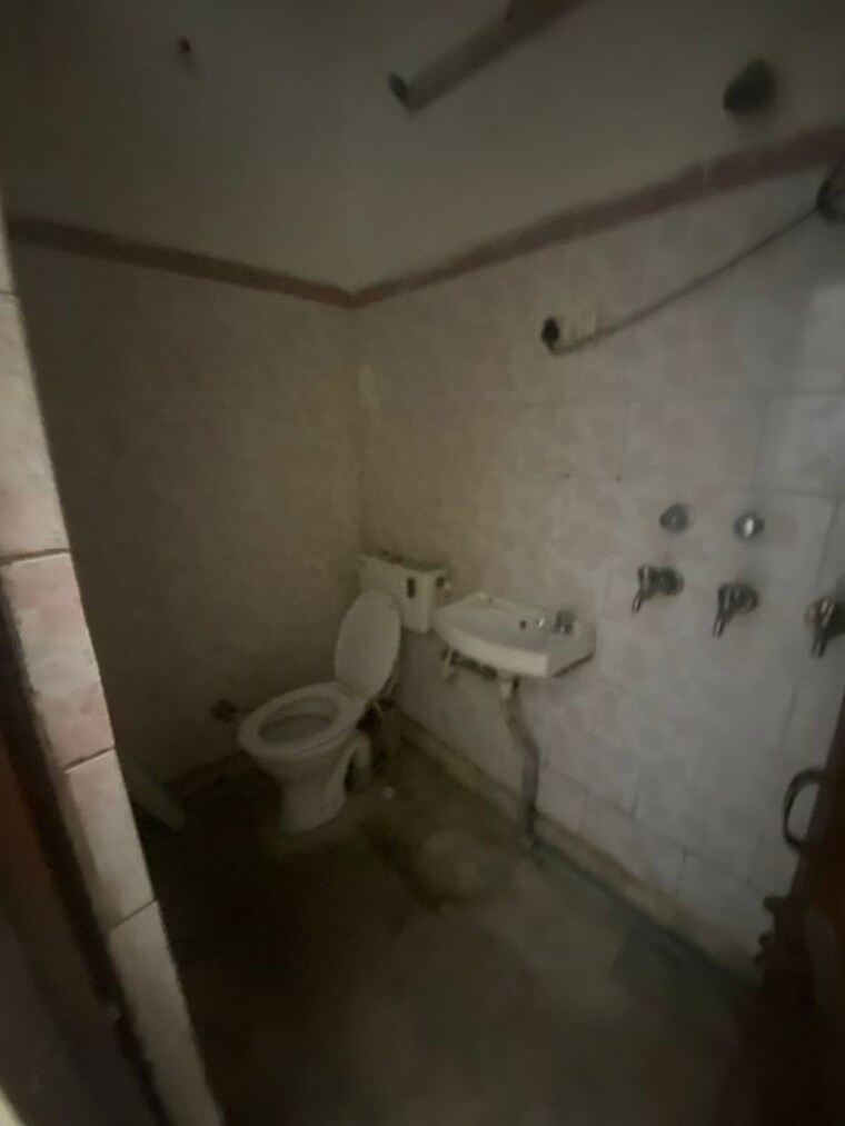 Bathroom, patel nagar 2 Bedroom 1800 Sq.Ft. Independent House In Patel Nagar Dehradun 10116191