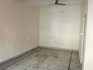 2 BHK Independent House For Rent in Patel Nagar