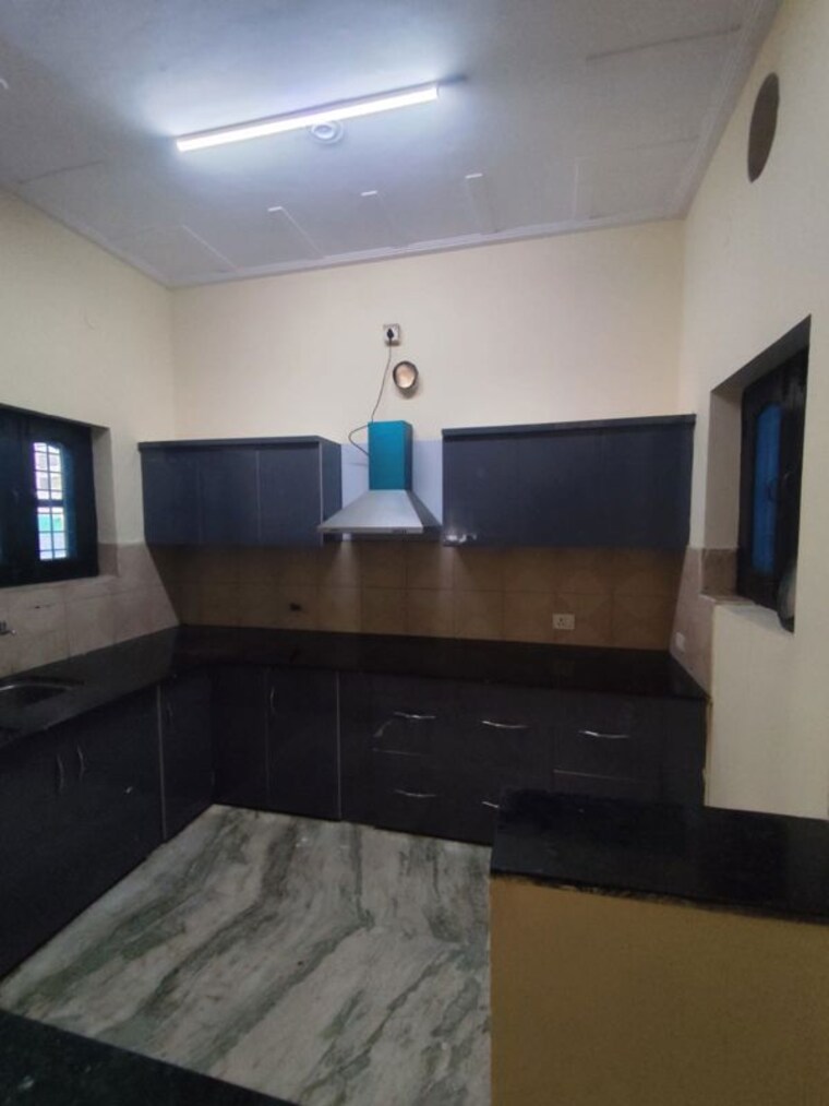 Kitchen, dehrakhas 3 Bedroom 2200 Sq.Ft. Independent House In Dehrakhas Dehradun 10116198