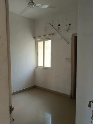 Room in 4 BHK Apartment at Godrej Garden City, Jagatpur – for Rent