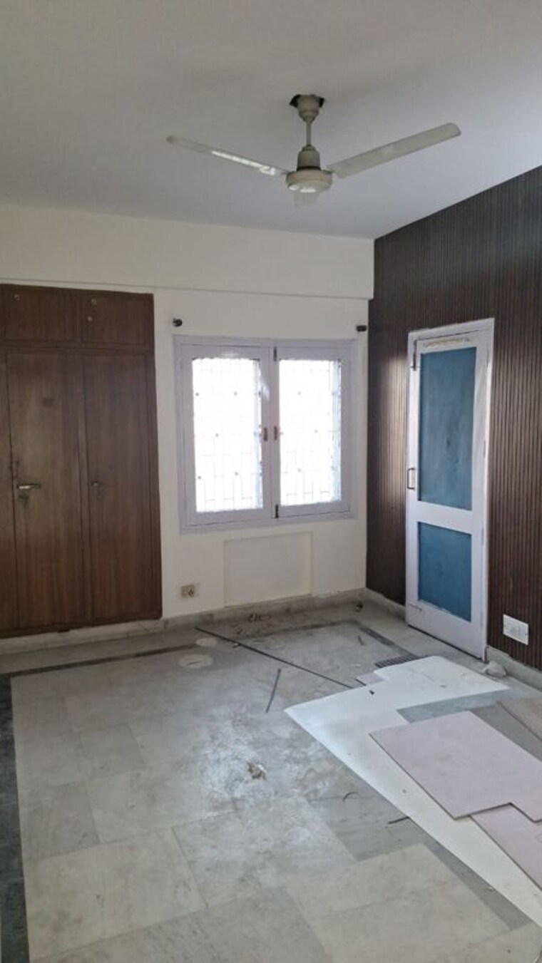 Room, ip extension 2 Bedroom 1000 Sq.Ft. Apartment In Ip Extension Delhi 10116225