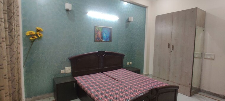 Bedroom, sector 71 3 Bedroom 320 Sq.Ft. Builder Floor In Sector 71 Noida 10116221