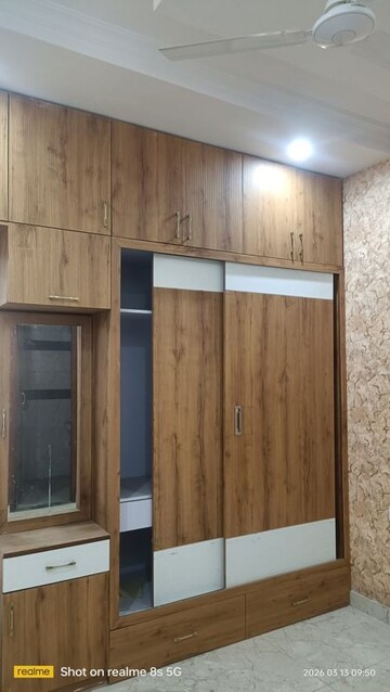 Room in 4 BHK Independent House at Sector 127 – for Sale