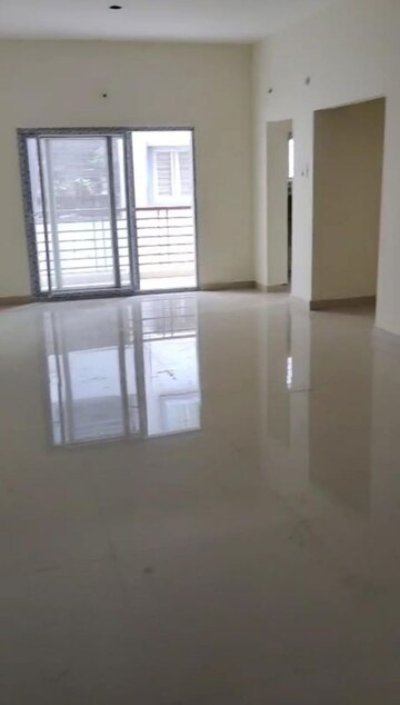 Room in 3 BHK Apartment at Amar Pearl, Yapral – for Sale
