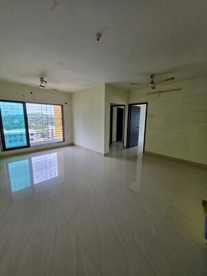 Room in 4 BHK Apartment at Viceroy Prive, Kandivali East – for Sale