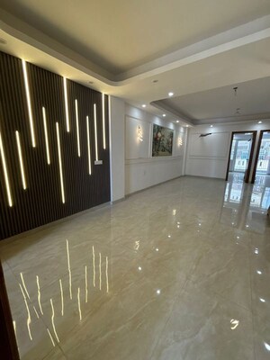 Building Lobby in 3 BHK Builder Floor at Parklands, Sector 85 – for Rent