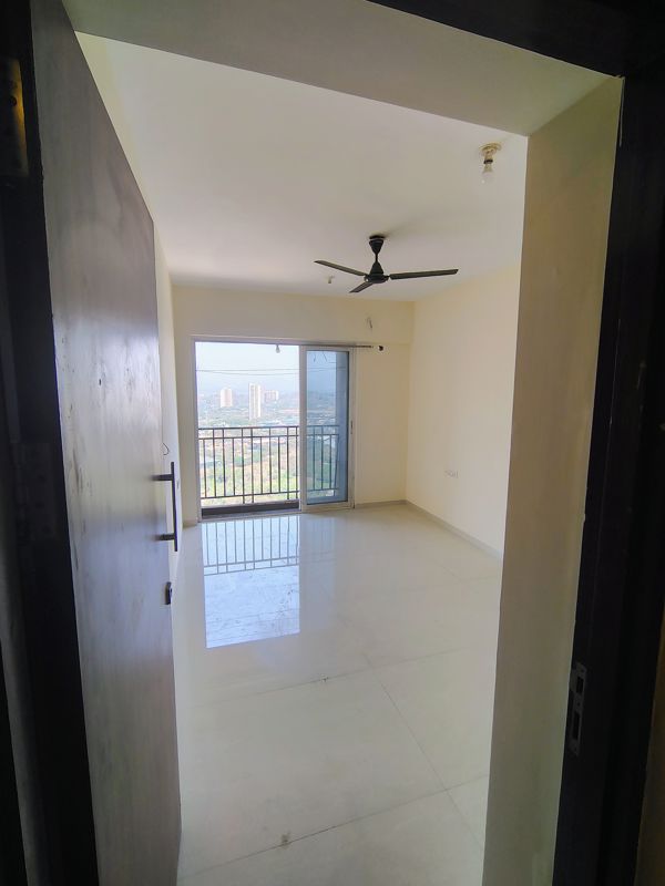 2 BHK + Study Room Apartment For Sale in Kalpataru Immensa F
