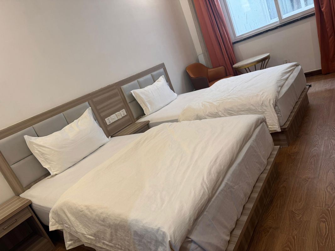 Pg For Rent in DLF Phase I