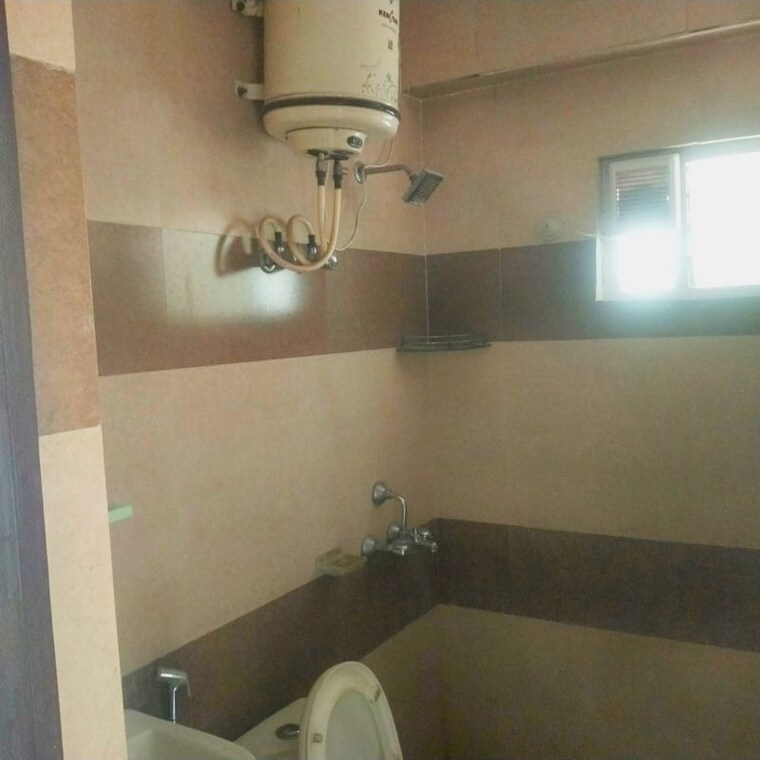 Bathroom, ameerpet 3 Bedroom 1470 Sq.Ft. Apartment In Ameerpet Hyderabad 10116302