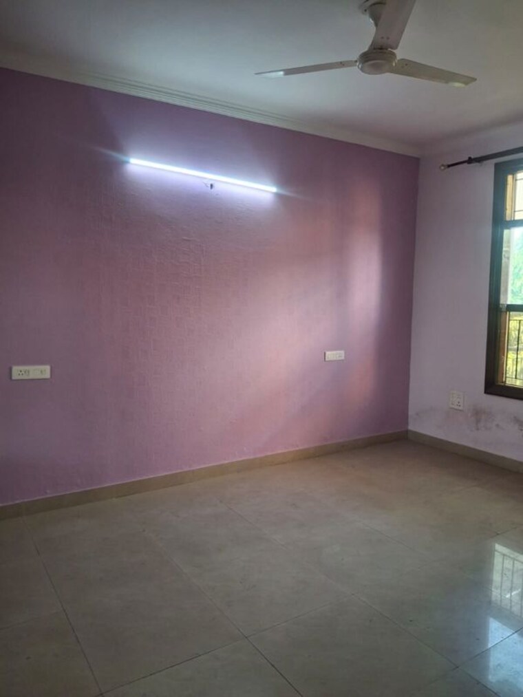 Room, sector 20 3 Bedroom 1850 Sq.Ft. Apartment In Sector 20 Panchkula 10116319