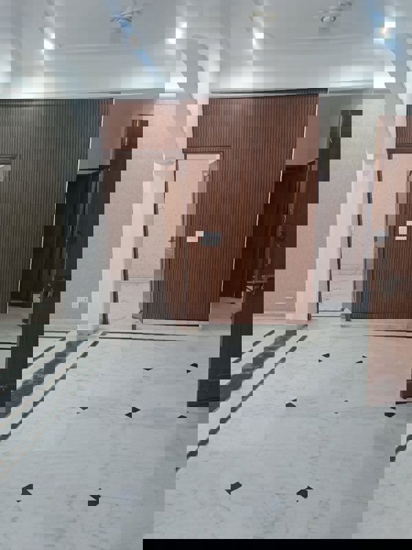 2.5 BHK + Pooja Room 1350 Sq.Ft. Builder Floor in Unitech South City 1