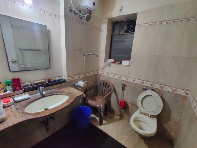 Bathroom, luv-kush-tower 3 Bedroom 1300 Sq.Ft. Apartment In Chembur Mumbai 10116334