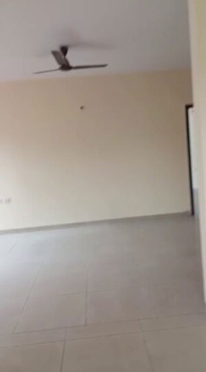 2 BHK Apartment For Rent in Mahagun Mahagunpuram II, Lal Kuan