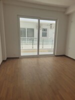 4 BHK + Servant Room 2700 Sq.Ft. Builder Floor in SS Linden