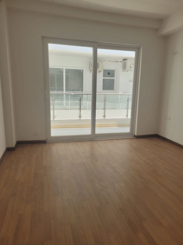 4 BHK + Servant Room Builder Floor For Rent in SS Linden