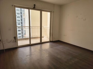 Room in 3 BHK Apartment at SS The Coralwood, Sector 84 – for Rent
