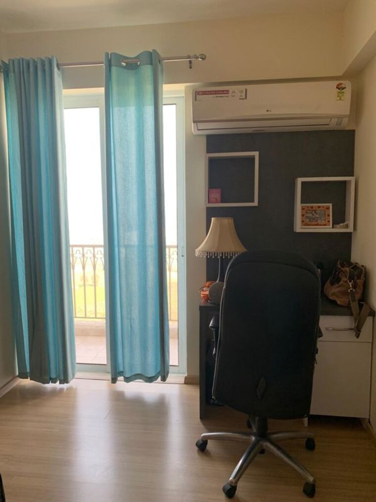 Living Room, dlf-regal-gardens 3 Bedroom 1744 Sq.Ft. Apartment In Sector 90 Gurgaon 10116431