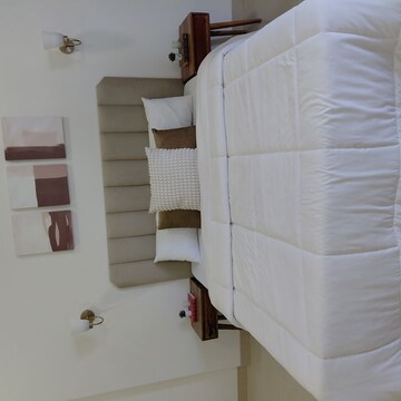 Master Bedroom in 3 BHK Apartment at Satellite Tower, Goregaon East – for Sale