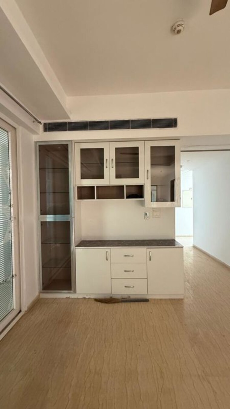 Kitchen, mahagun-mezzaria 3.5 Bedroom 2510 Sq.Ft. Apartment In Sector 78 Noida 10116471