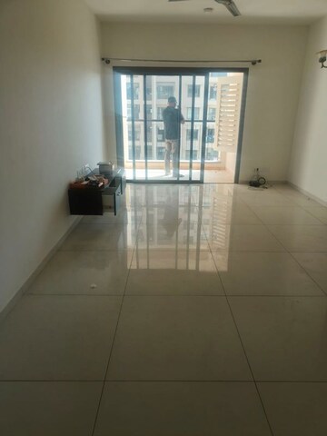 Room in 3 BHK Apartment at Sobha Palm Courts, Kogilu – for Rent