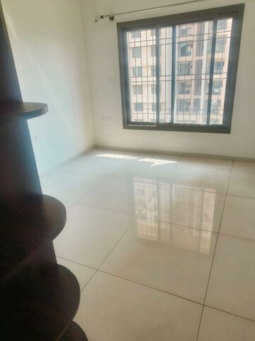 Room in 3 BHK Apartment at Sobha Palm Courts, Kogilu – for Rent