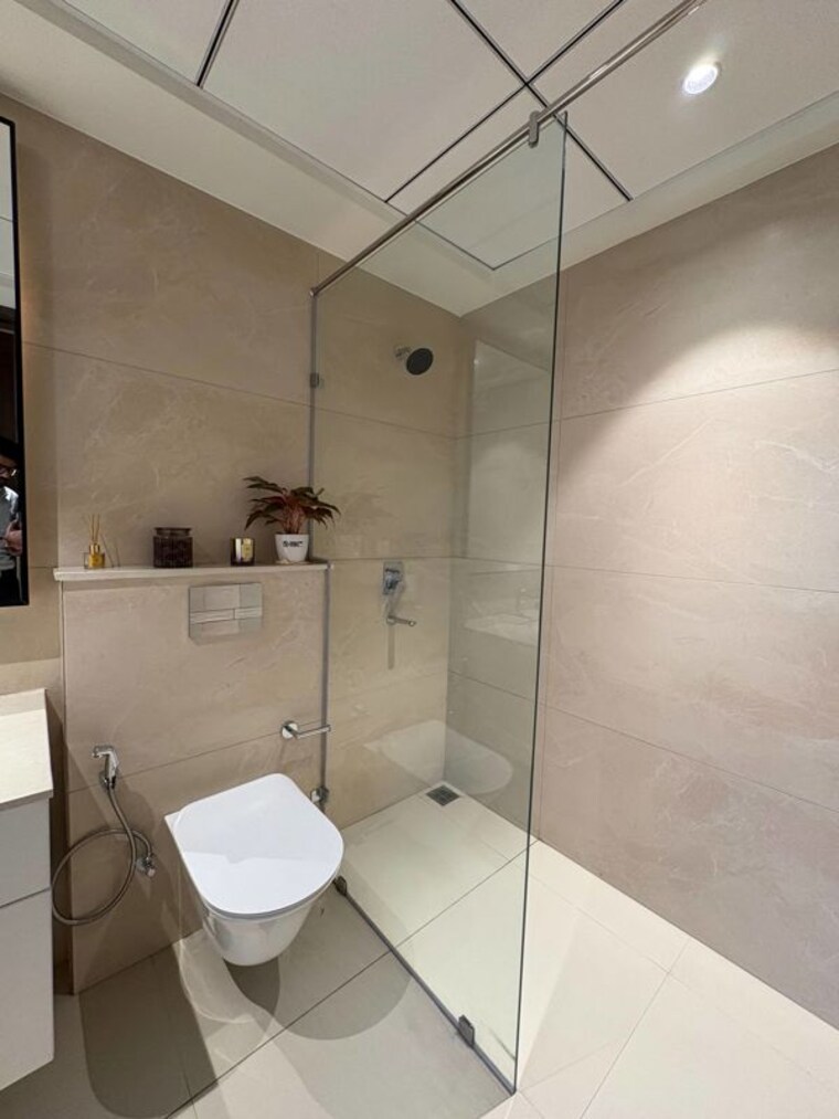 Bathroom, signature-global-cloverdale 3.5 Bedroom 2280 Sq.Ft. Apartment In Sector 71 Gurgaon 10116501
