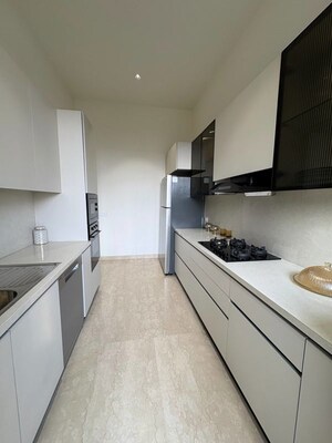 Kitchen in 3.5 BHK Apartment at Signature Global Cloverdale, Sector 71 – for Sale