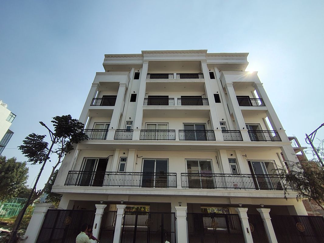 3 BHK + Pooja Room 1503 Sq.Ft. Builder Floor in Lion Green Valley