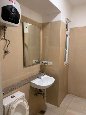 Bathroom in 3.5 BHK Apartment at Emaar Emerald Estate, Sector 65 – for Rent