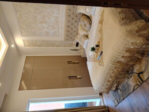 Furnished Amenities in 3 BHK Builder Floor at Lion Green Valley Homes, Sector 35 – for Sale