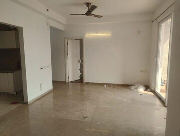 Room in 3 BHK Apartment at Mapsko Mount Ville, Sector 79 – for Rent