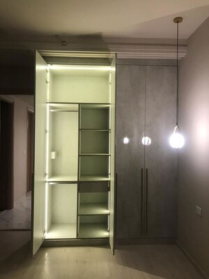 Room in 2.5 BHK Apartment at M3M Heights, Sector 65 – for Rent