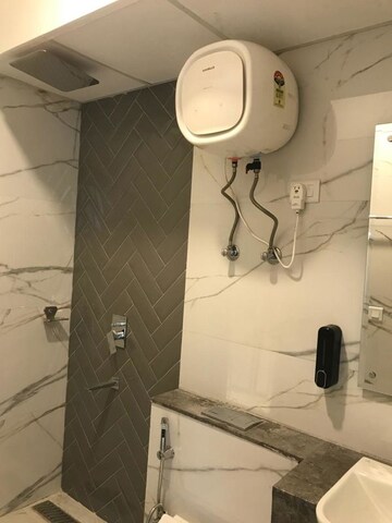 Bathroom in 2.5 BHK Apartment at M3M Heights, Sector 65 – for Rent