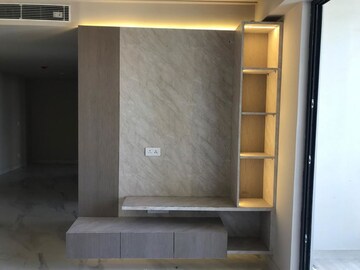 Furnished Amenities in 2.5 BHK Apartment at M3M Heights, Sector 65 – for Rent