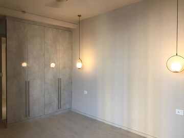 Room in 2.5 BHK Apartment at M3M Heights, Sector 65 – for Rent