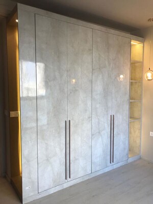 Bathroom in 2.5 BHK Apartment at M3M Heights, Sector 65 – for Rent