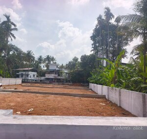 Plot For Sale in Ambalamukku