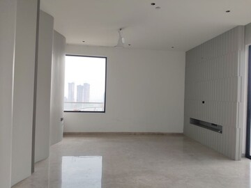 Room in 4 BHK Apartment at Myscape Isle Of Sky, Financial District – for Rent